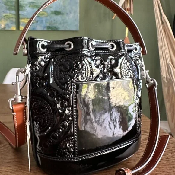 NWT! New! Tory Burch T Monogram Embroidered Patent Bucket Bag -BLACK Large - Picture 9 of 14